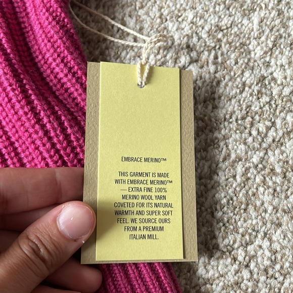 Wilferd Unwind Merino Wool Waist Cardigan - Picture 7 of 10